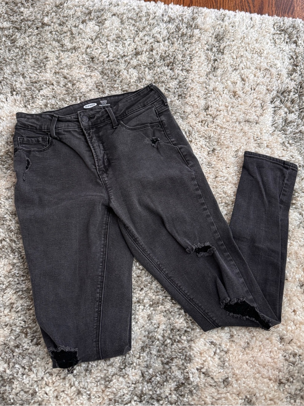 Women’s Old Navy Black Ripped Skinny Jeans